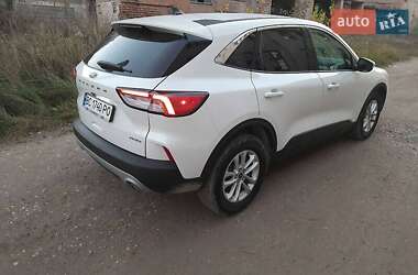 Внедорожник / Кроссовер Ford Escape 2020 в 