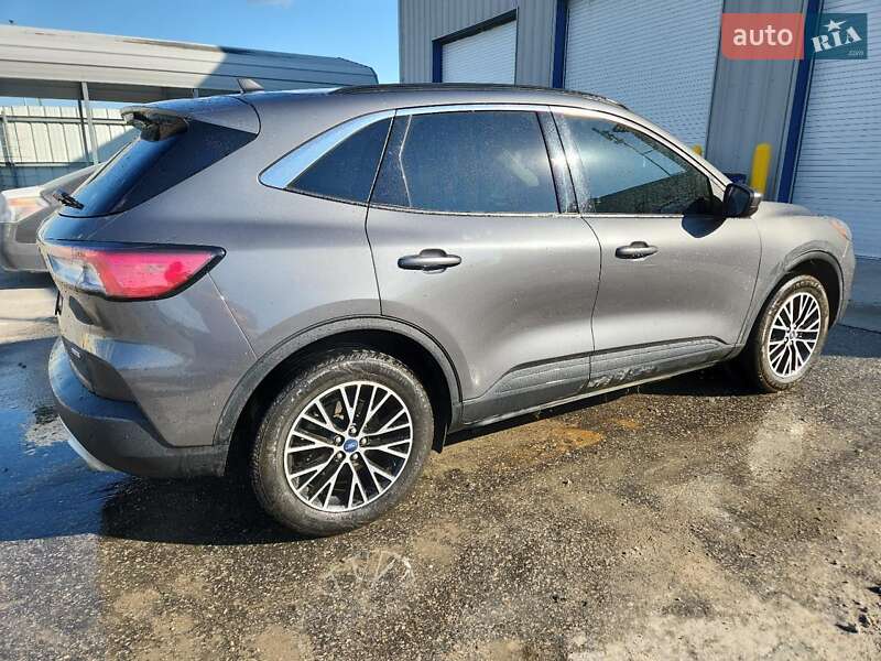 Внедорожник / Кроссовер Ford Escape 2021 в Тернополе