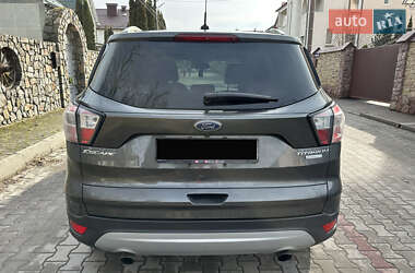 Внедорожник / Кроссовер Ford Escape 2016 в 