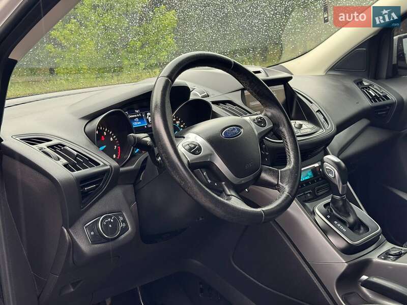 Внедорожник / Кроссовер Ford Escape 2013 в Ахтырке