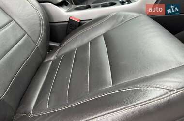 Позашляховик / Кросовер Ford Escape 2013 в 