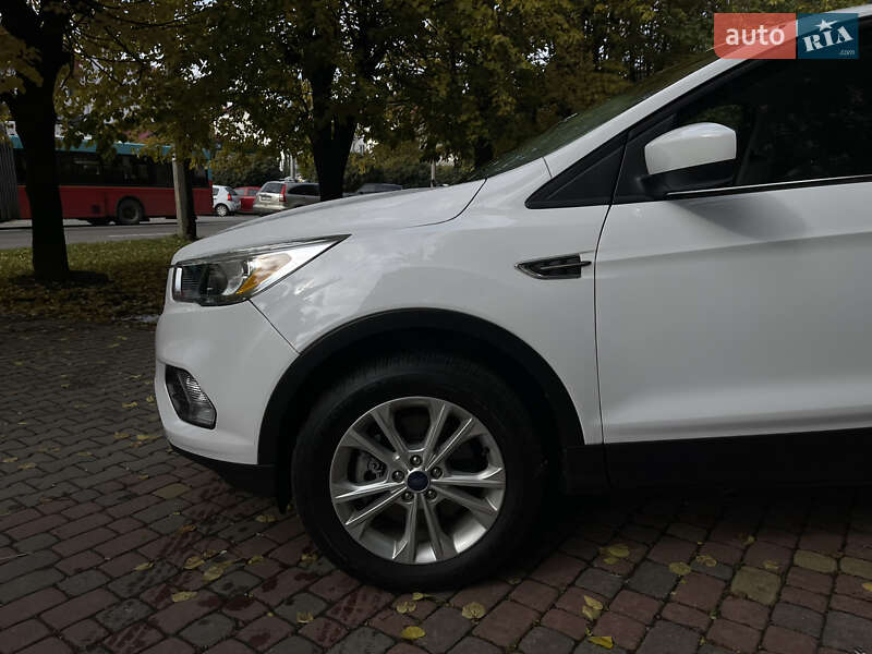 Внедорожник / Кроссовер Ford Escape 2016 в Черновцах фото 6 Внедорожник / Кроссовер Ford Escape 2016 в Черновцах