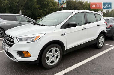 Позашляховик / Кросовер Ford Escape 2019 в  фото 3 Позашляховик / Кросовер Ford Escape 2019 в