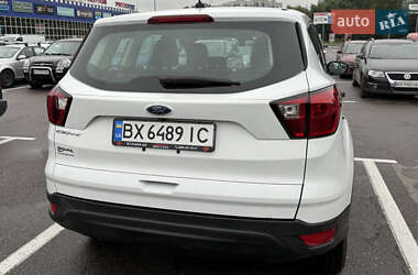 Позашляховик / Кросовер Ford Escape 2019 в  фото 27 Позашляховик / Кросовер Ford Escape 2019 в