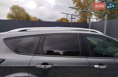 Внедорожник / Кроссовер Ford Escape 2018 в 