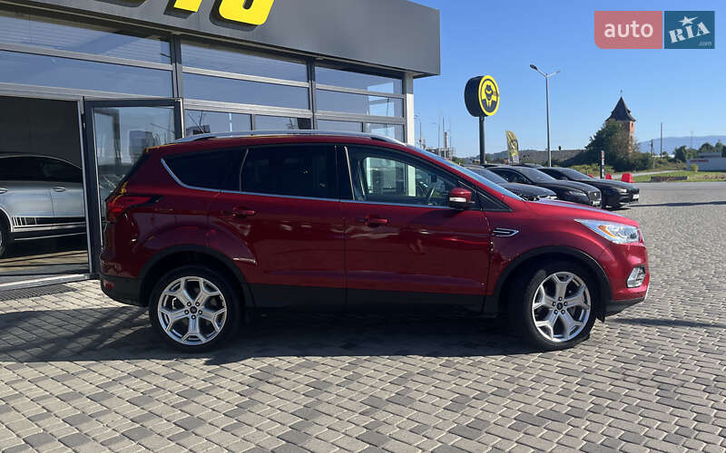 Внедорожник / Кроссовер Ford Escape 2019 в Мукачево