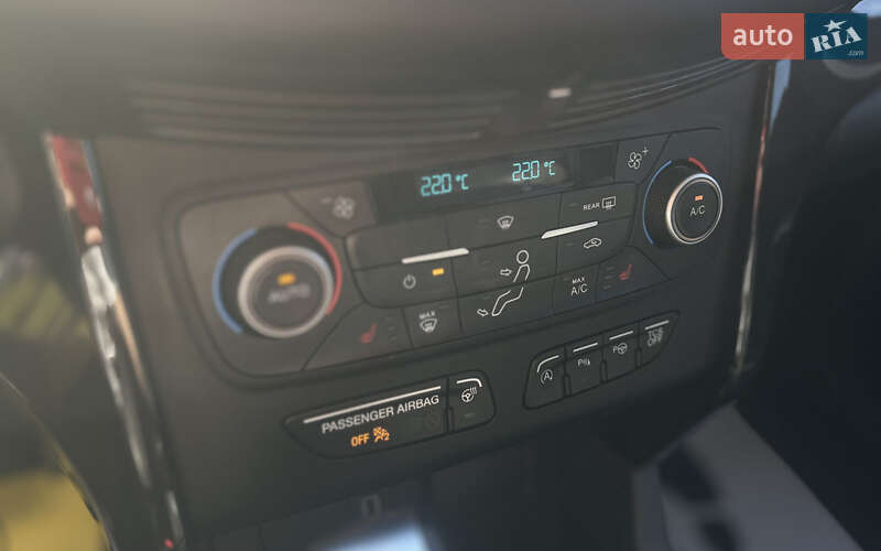 Внедорожник / Кроссовер Ford Escape 2019 в Мукачево