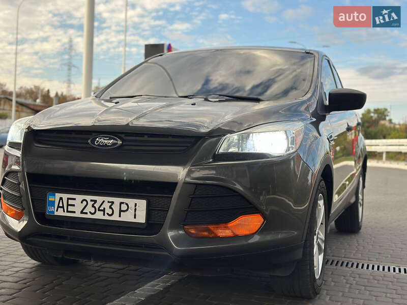 Позашляховик / Кросовер Ford Escape 2015 в Дніпрі