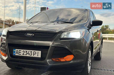 Внедорожник / Кроссовер Ford Escape 2015 в 