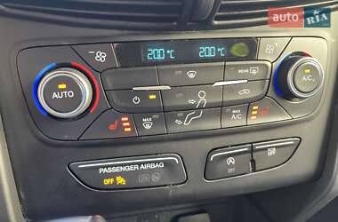 Внедорожник / Кроссовер Ford Escape 2018 в 