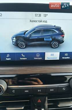 Внедорожник / Кроссовер Ford Escape 2020 в 