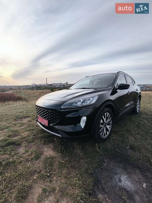 Внедорожник / Кроссовер Ford Escape 2020 в 