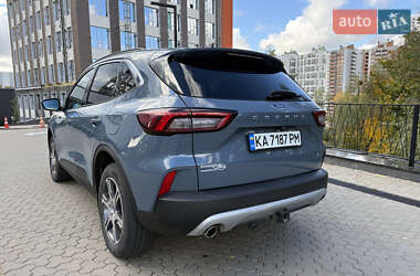 Внедорожник / Кроссовер Ford Escape 2024 в 