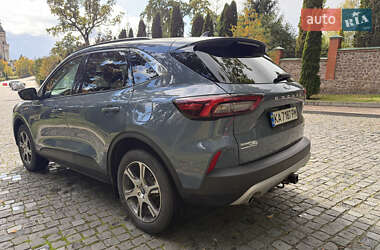 Внедорожник / Кроссовер Ford Escape 2024 в 