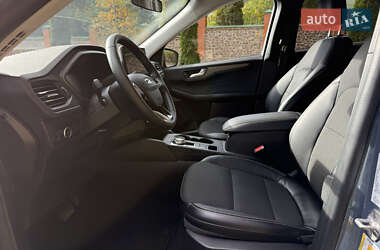 Внедорожник / Кроссовер Ford Escape 2024 в 