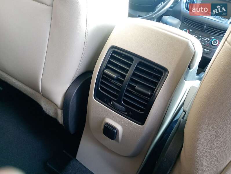 Внедорожник / Кроссовер Ford Escape 2018 в Ровно