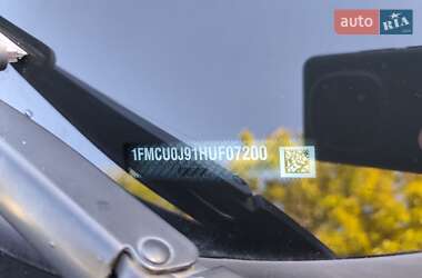 Внедорожник / Кроссовер Ford Escape 2017 в 