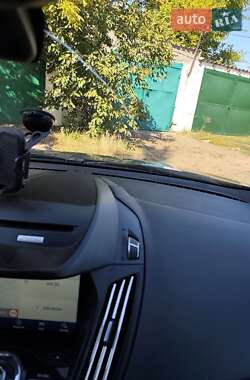 Внедорожник / Кроссовер Ford Escape 2017 в 