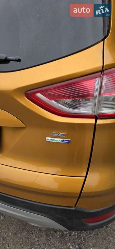 Внедорожник / Кроссовер Ford Escape 2016 в Диканьке