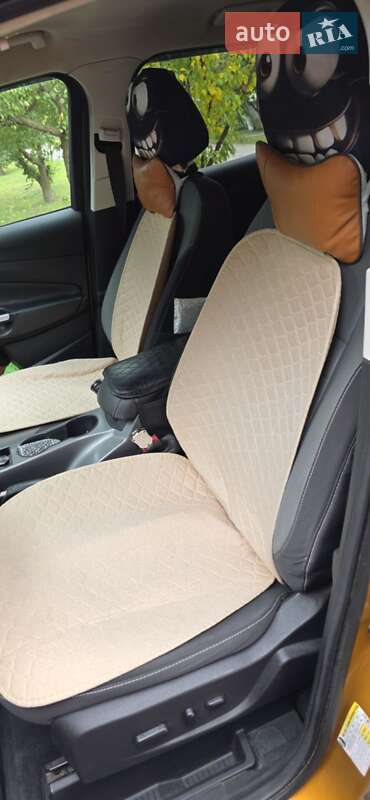 Внедорожник / Кроссовер Ford Escape 2016 в Диканьке