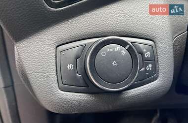 Внедорожник / Кроссовер Ford Escape 2013 в 