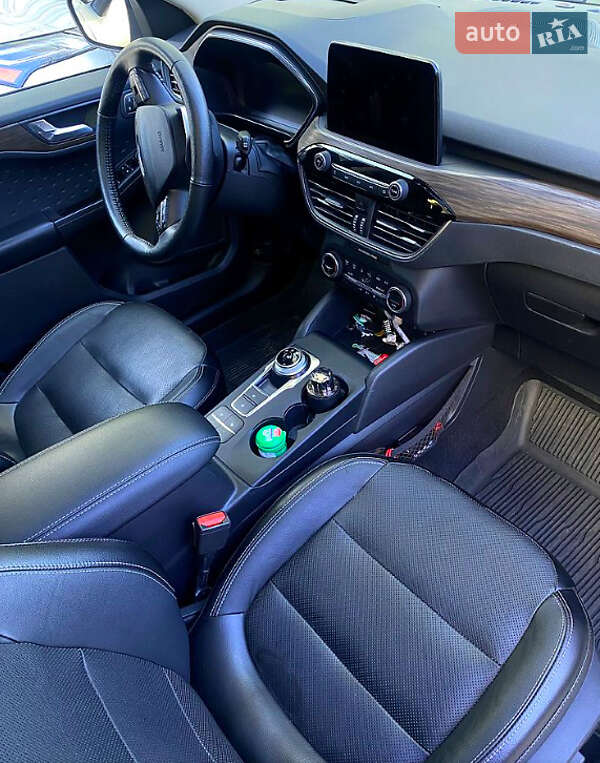 Внедорожник / Кроссовер Ford Escape 2019 в Киеве