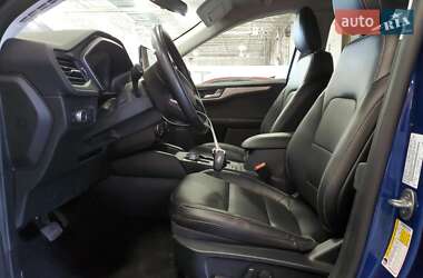 Внедорожник / Кроссовер Ford Escape 2022 в 