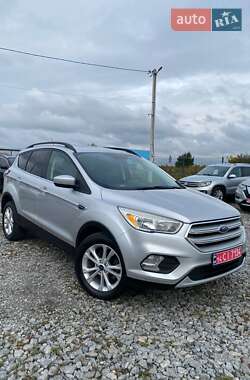 Позашляховик / Кросовер Ford Escape 2018 в Львові