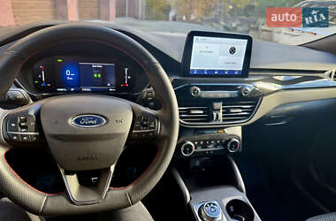 Позашляховик / Кросовер Ford Escape 2024 в 