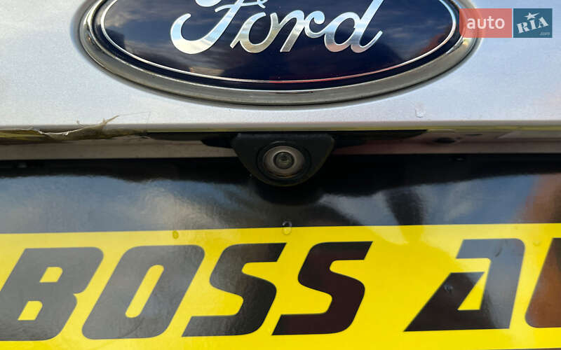 Внедорожник / Кроссовер Ford Escape 2016 в Коломые