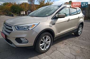 Внедорожник / Кроссовер Ford Escape 2017 в Ровно