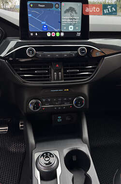 Позашляховик / Кросовер Ford Escape 2023 в  фото 18 Позашляховик / Кросовер Ford Escape 2023 в