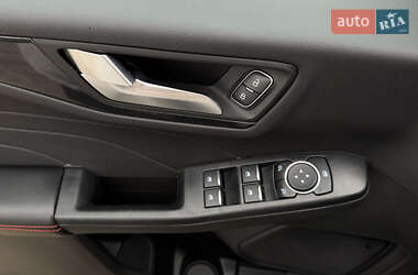 Позашляховик / Кросовер Ford Escape 2023 в  фото 22 Позашляховик / Кросовер Ford Escape 2023 в