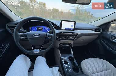 Внедорожник / Кроссовер Ford Escape 2020 в Пулинах