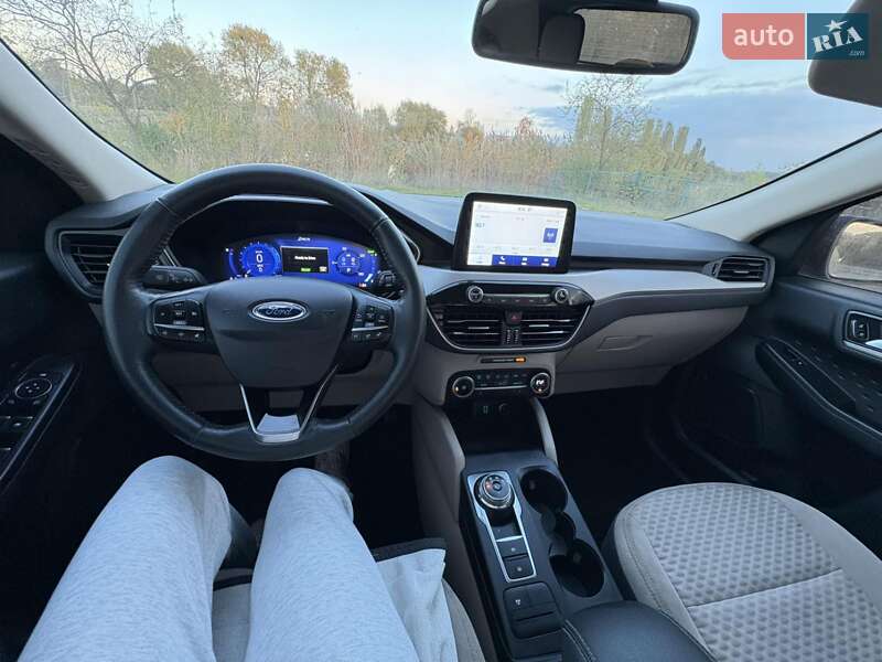 Позашляховик / Кросовер Ford Escape 2020 в Пулинах