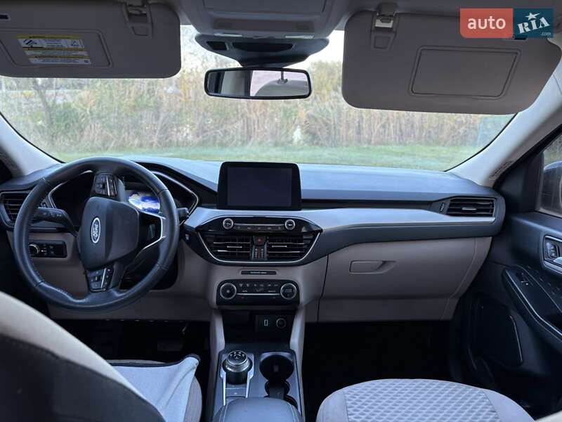 Позашляховик / Кросовер Ford Escape 2020 в Пулинах