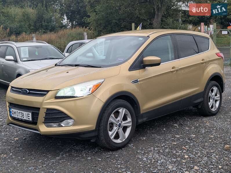 Внедорожник / Кроссовер Ford Escape 2014 в Ровно