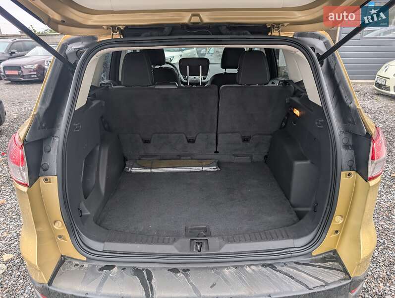Внедорожник / Кроссовер Ford Escape 2014 в Ровно