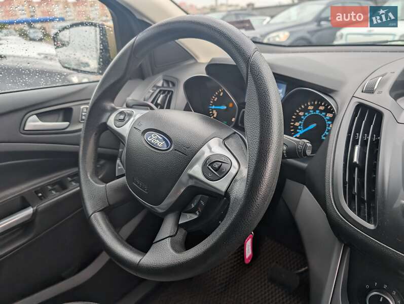 Внедорожник / Кроссовер Ford Escape 2014 в Ровно