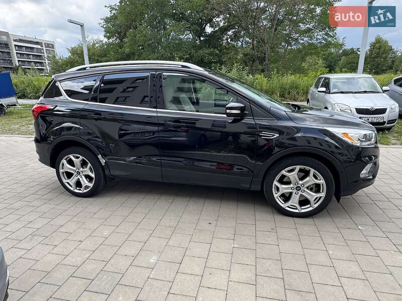 Внедорожник / Кроссовер Ford Escape 2019 в Дрогобыче