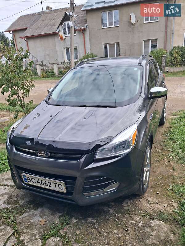 Внедорожник / Кроссовер Ford Escape 2015 в 
