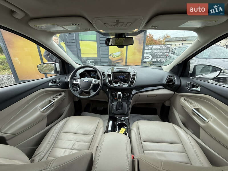 Позашляховик / Кросовер Ford Escape 2015 в Стрию