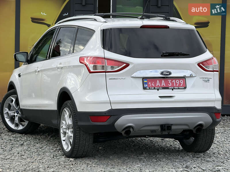 Позашляховик / Кросовер Ford Escape 2015 в Стрию