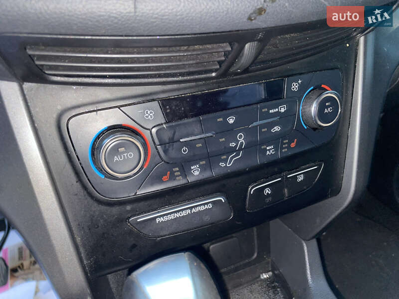 Позашляховик / Кросовер Ford Escape 2016 в Львові