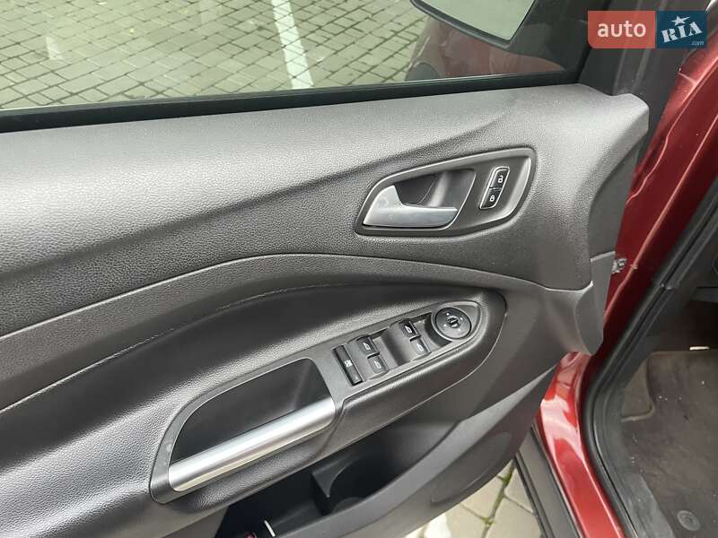 Позашляховик / Кросовер Ford Escape 2013 в Одесі