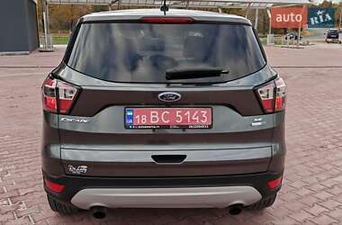 Внедорожник / Кроссовер Ford Escape 2017 в 