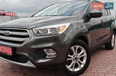 Внедорожник / Кроссовер Ford Escape 2017 в 