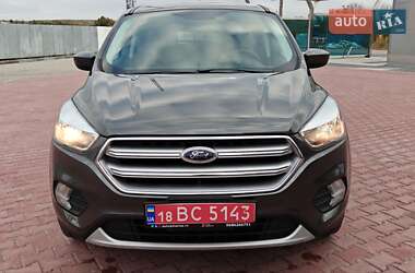 Внедорожник / Кроссовер Ford Escape 2017 в 