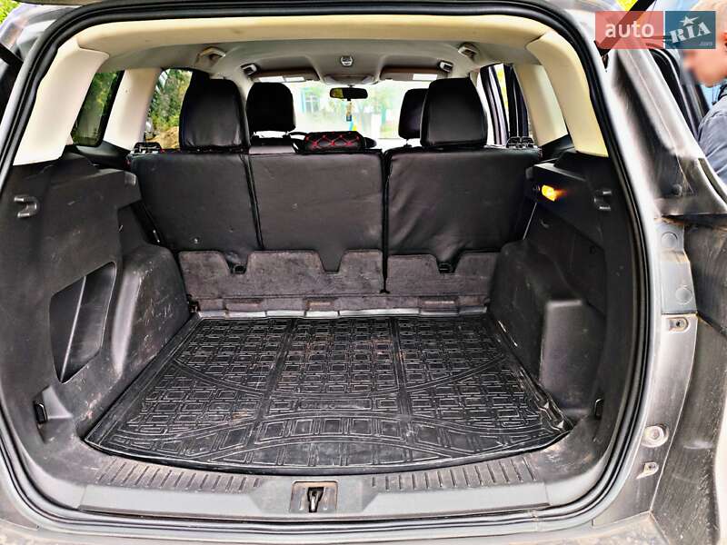 Внедорожник / Кроссовер Ford Escape 2014 в Катеринополе