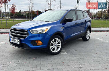 Внедорожник / Кроссовер Ford Escape 2017 в Ирпене